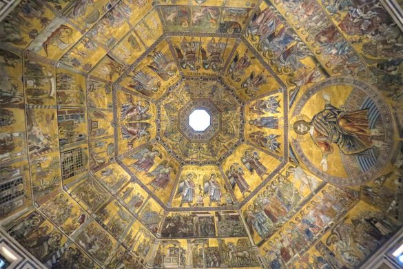 Interior del Battisterio Florencia