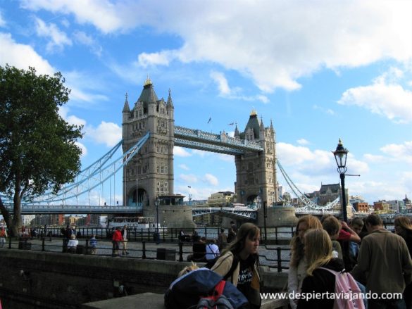 Puente de la Torre de Londres sobre el Támesis - Despierta Viajando